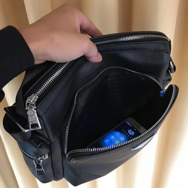 prada aaa homme mini sac a main s_11012324